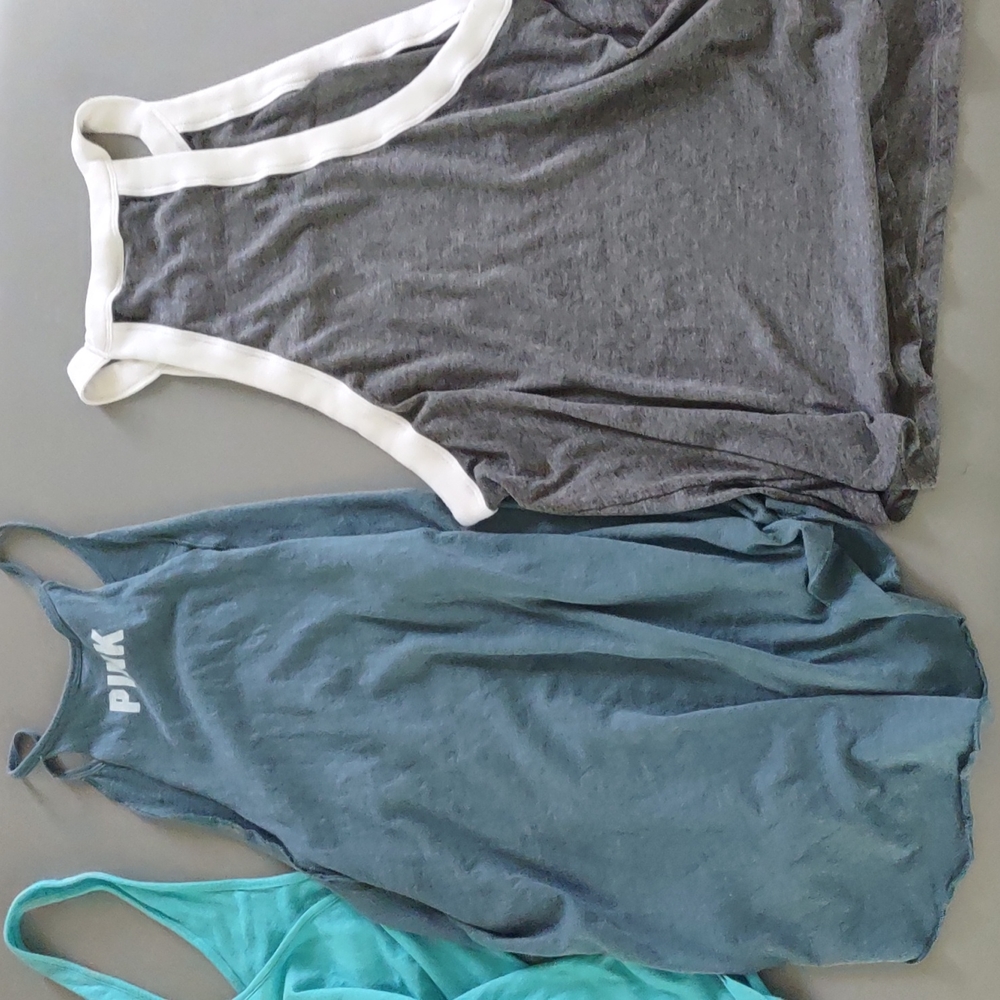 4 Pink tank tops - Picture 7 of 7